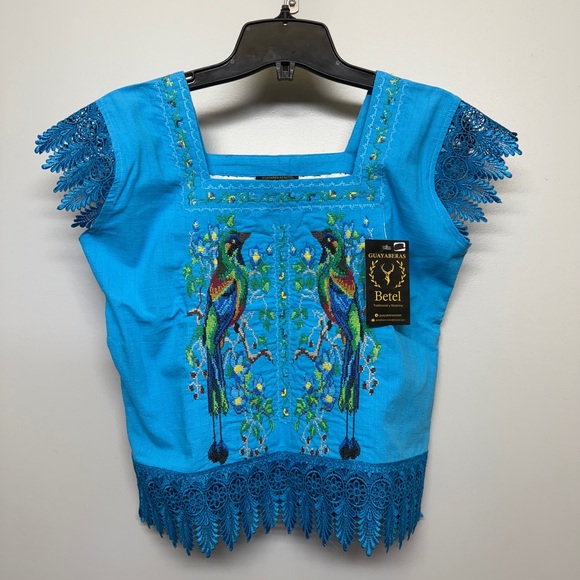 guayaberas Tops - Guayaberas NWT Women's Blue Embroidered Birds Blouse